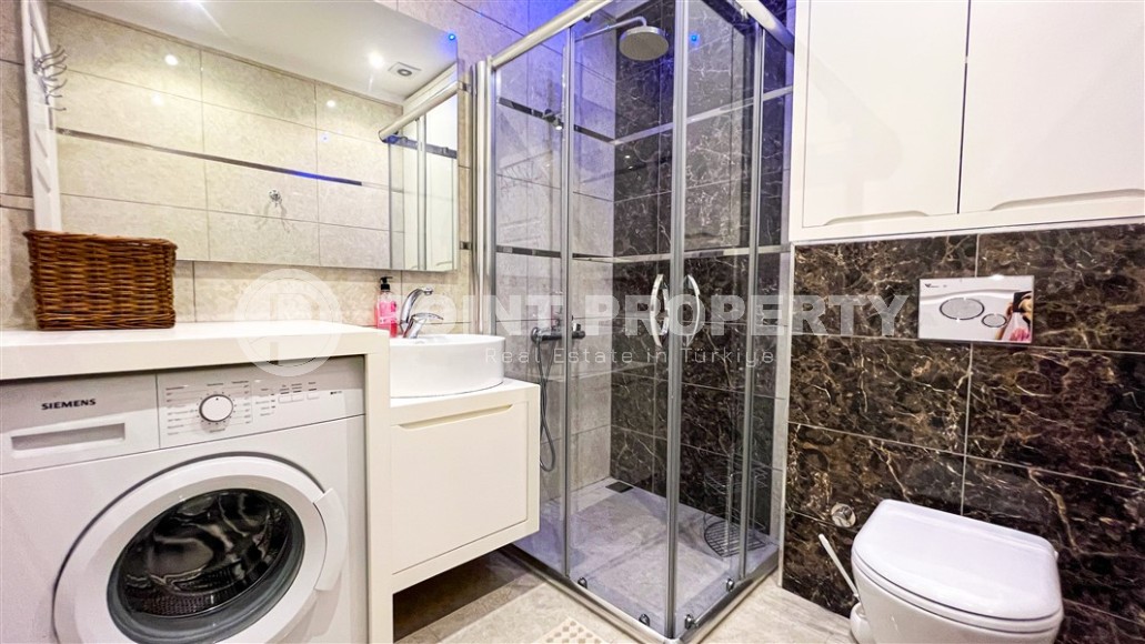 Stylish, modern apartment with comfortable high-quality furniture and the latest appliances, 850 meters from the sea, in the center of Oba district-id-6572-photo-13