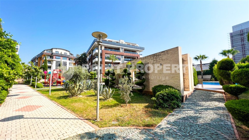 Stylish, modern apartment with comfortable high-quality furniture and the latest appliances, 850 meters from the sea, in the center of Oba district-id-6572-photo-22