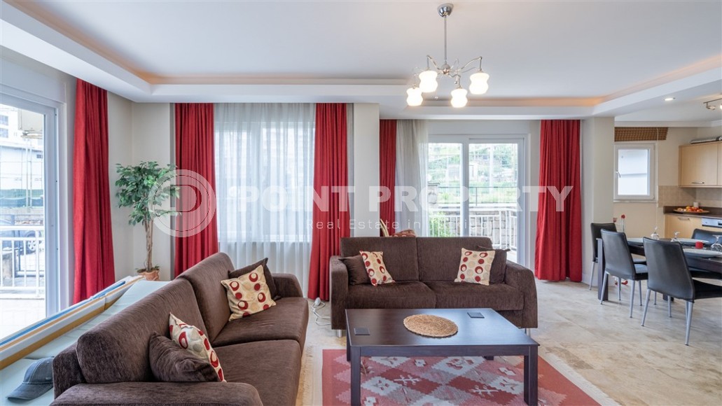 Готовая к проживанию квартира 2+1, на площади 112 м2, в центре спокойного, современного района Аланьи - Джикджилли-id-6580-фото-3