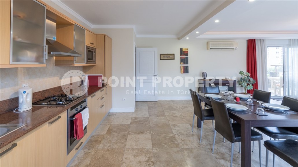 Готовая к проживанию квартира 2+1, на площади 112 м2, в центре спокойного, современного района Аланьи - Джикджилли-id-6580-фото-5