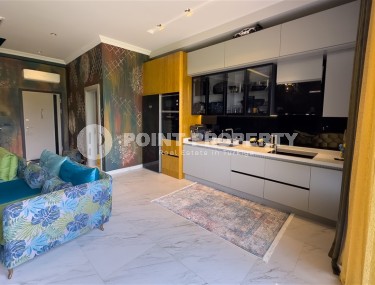 Стильный дуплекс с дизайнерским ремонтом, на первой линии от моря, в престижном районе Аланьи - Каргыджак-id-6583-фото-3