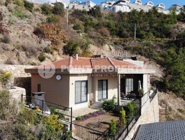 One-storey villa with sea views, in a picturesque mountainous area, in a quiet area of Alanya - Kargicak-id-6584-photo-1