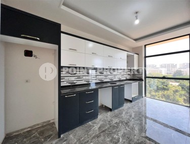 Spacious apartment with fine finishing, on the 1st floor in a residential complex, commissioned in 2022-id-6589-photo-2
