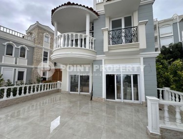 Панорамная 3-этажная вилла с видом на море, в живописном районе Аланьи - Джикджилли-id-6593-фото-1