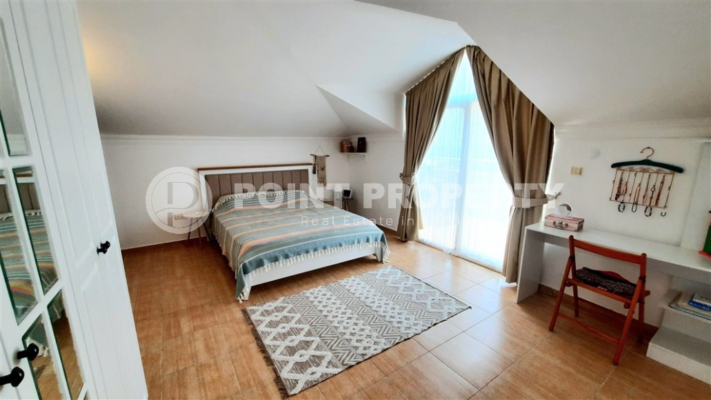 Двухуровневая квартира 1+1, общей площадью 100 м2, на 5-м этаже с мансардой, в 300 метрах от пляжа-id-6594-фото-7