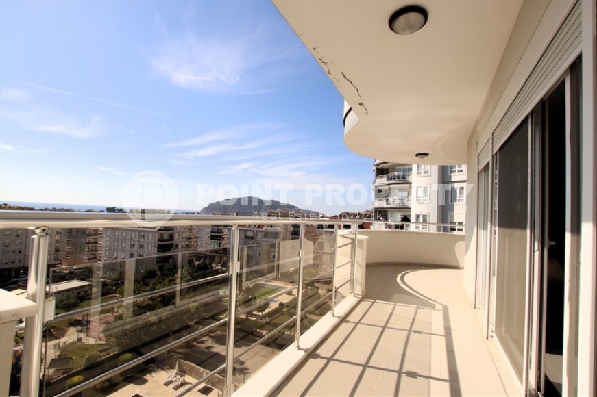 Spacious apartment with sea views, on the 6th floor of a residential complex built in 2013-id-6596-photo-9