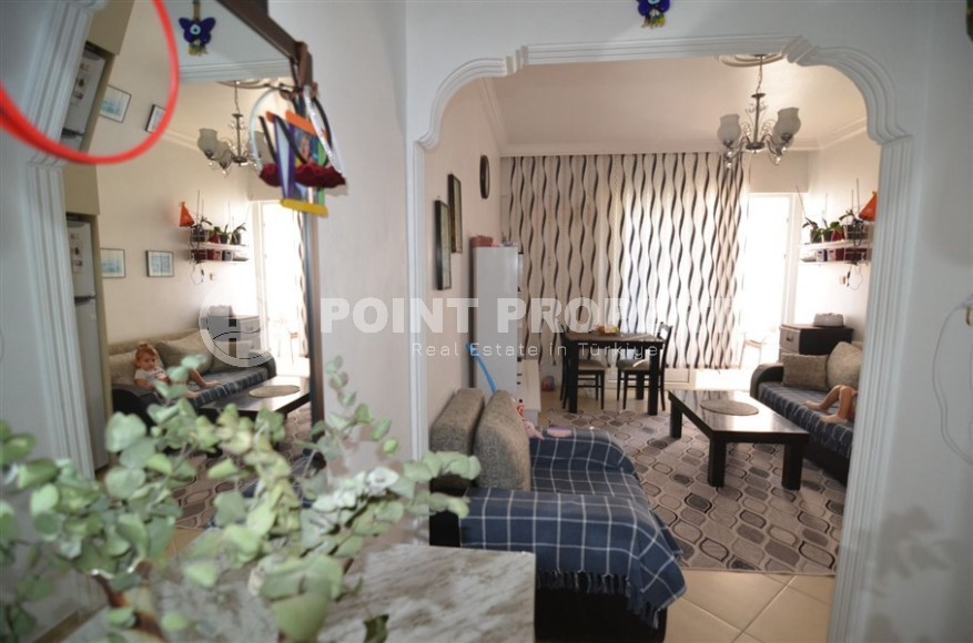 Small, affordable apartment in the center of Alanya, 650 meters from the sea-id-6598-photo-2