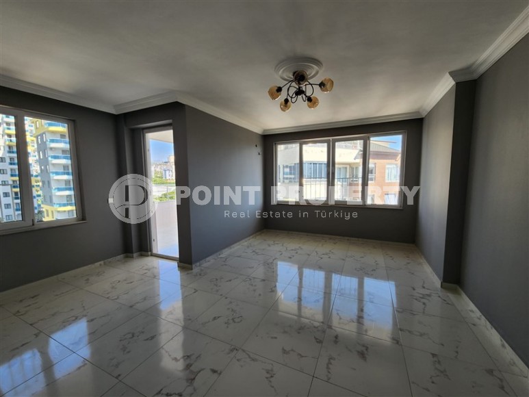 Просторная квартира с большой открытой террасой, на 8-м этаже с мансардой, в 800 метрах от моря-id-6606-фото-2