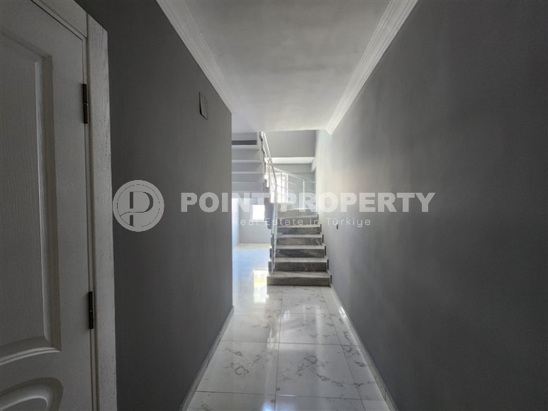 Просторная квартира с большой открытой террасой, на 8-м этаже с мансардой, в 800 метрах от моря-id-6606-фото-9