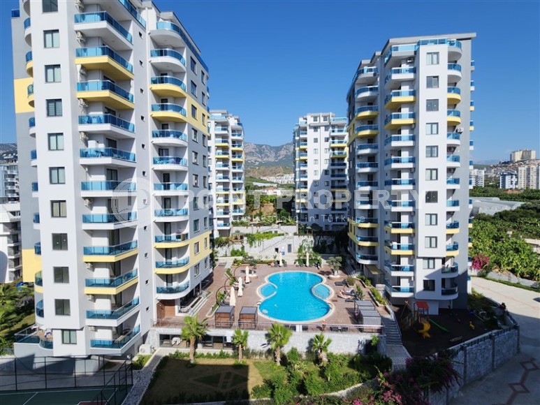 Просторная квартира с большой открытой террасой, на 8-м этаже с мансардой, в 800 метрах от моря-id-6606-фото-19