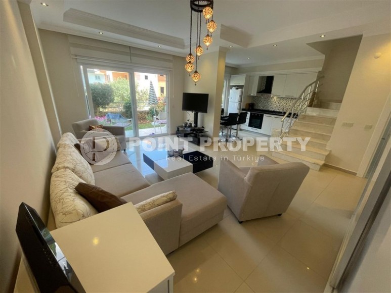 Двухуровневая квартира с собственным садом, в престижном районе Аланьи - Кестель-id-6612-фото-3