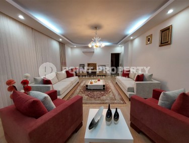 Large two-level apartment on the 5th floor with an attic, 1200 meters from the sea-id-6614-photo-2