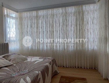 Large two-level apartment on the 5th floor with an attic, 1200 meters from the sea-id-6614-photo-5