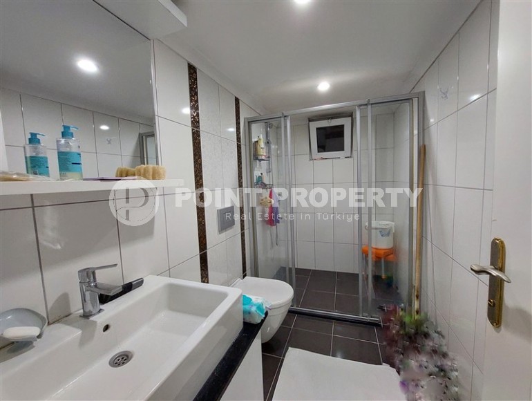 Large two-level apartment on the 5th floor with an attic, 1200 meters from the sea-id-6614-photo-15