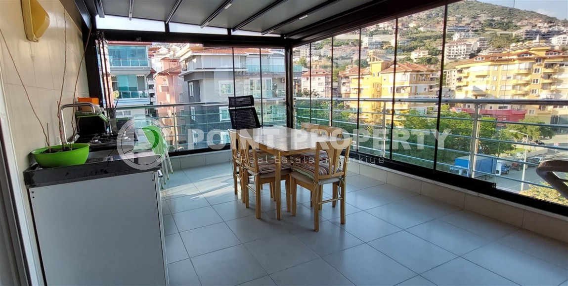 Large two-level apartment on the 5th floor with an attic, 1200 meters from the sea-id-6614-photo-18