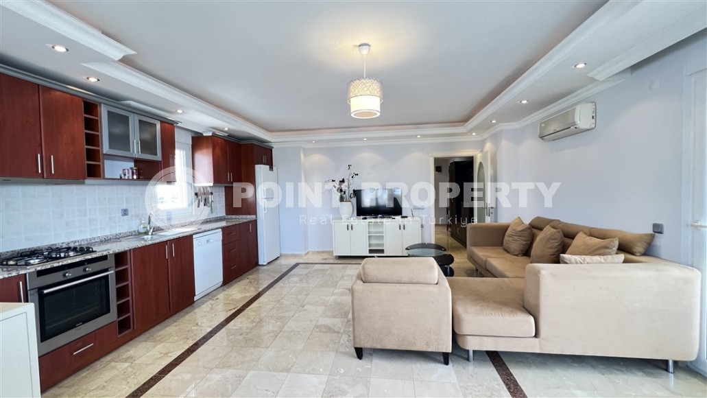 Уютная квартира с видом на море и горы, в центре спокойного района Аланьи - Тосмур-id-6622-фото-3