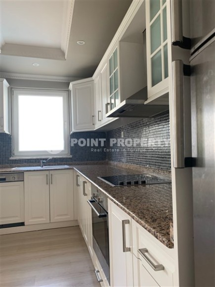 Светлая, просторная квартира 2+1, в 500 метрах от пляжа, в центре района Махмутлар-id-6623-фото-4