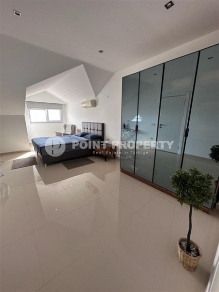 Panoramic two-level apartment on the 5th floor with an attic, in a residence built in 2015, 500 meters from Cleopatra Beach-id-6626-photo-4