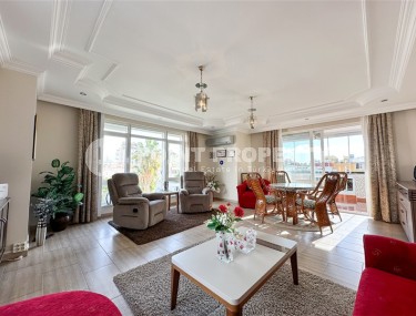 Spacious 3+1 apartment with two glazed balconies, on the 5th floor, in the center of Alanya-id-6627-photo-3