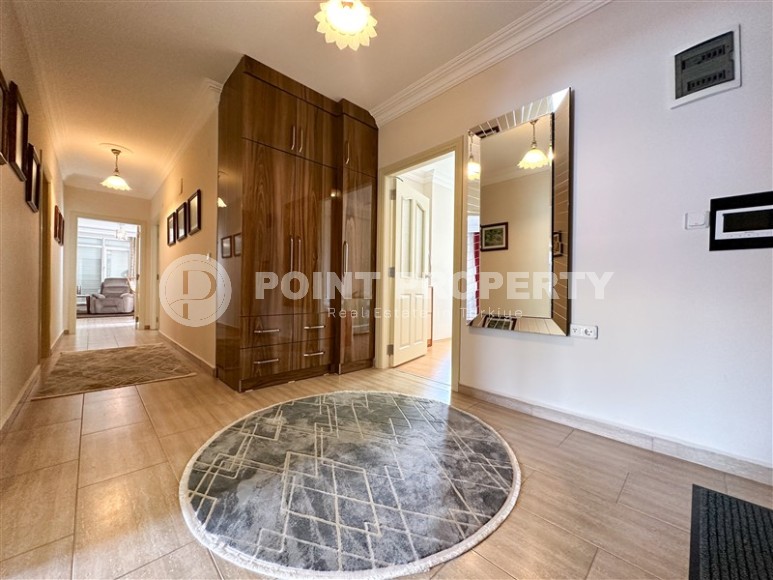 Spacious 3+1 apartment with two glazed balconies, on the 5th floor, in the center of Alanya-id-6627-photo-13