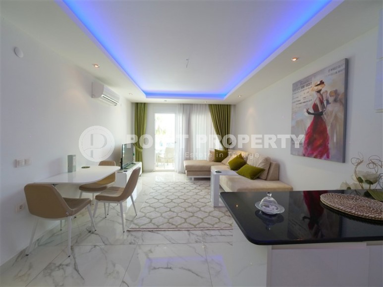 Современная квартира с просторной открытой террасой, на 1-м этаже в комфортабельном жилом комплексе, с богатой внутренней инфраструктурой-id-6628-фото-2