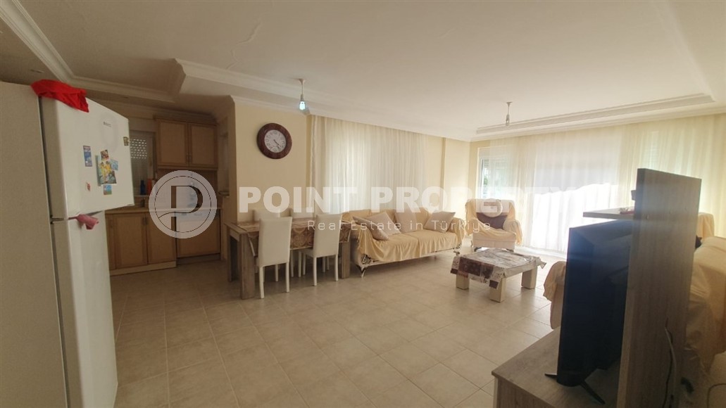 Well-maintained, furnished apartment 2+1, on an area of 130 m2, in the center of a calm, well-kept area of Alanya - Mahmutlar-id-6630-photo-3