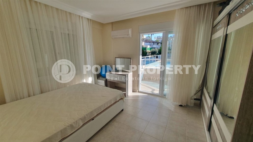 Well-maintained, furnished apartment 2+1, on an area of 130 m2, in the center of a calm, well-kept area of Alanya - Mahmutlar-id-6630-photo-5