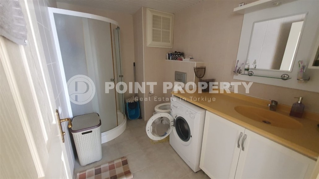 Well-maintained, furnished apartment 2+1, on an area of 130 m2, in the center of a calm, well-kept area of Alanya - Mahmutlar-id-6630-photo-8