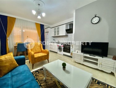 Small apartment with an excellent location 50 meters from the sea, in the center of the popular area of Alanya - Mahmutlar-id-6632-photo-1