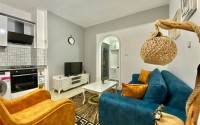 Small apartment with an excellent location 50 meters from the sea, in the center of the popular area of Alanya - Mahmutlar-id-6632-photo-3