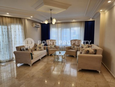Apartment with an excellent location 100 meters from the sea, in the center of the modern area of Alanya - Mahmutlar-id-6643-photo-2