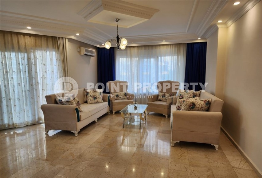 Квартира с отличной локацией в 100 метрах от моря, в центре современного района Аланьи - Махмутлар-id-6643-фото-2