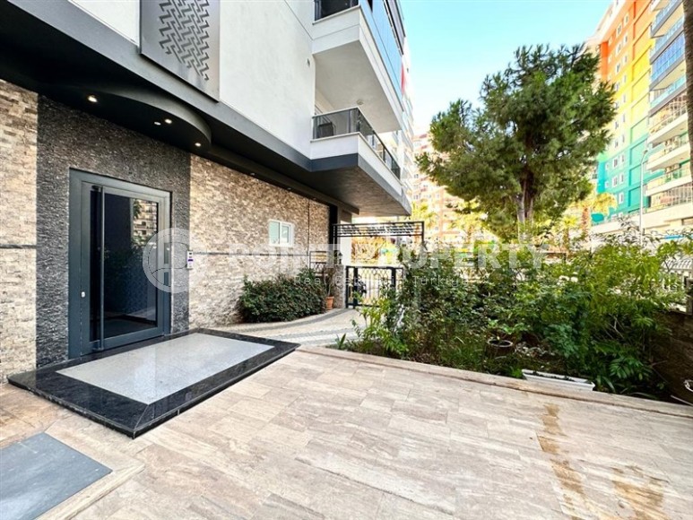 Large two-level apartment 5+1, on an area of 220 m2, in a residential complex built in 2017, in the center of Mahmutlar district-id-6644-photo-24