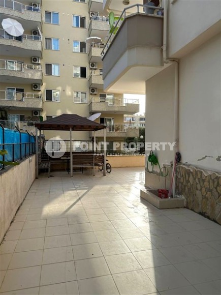 Inexpensive furnished apartment 1+1, on an area of 55 m2, in a building built in 2010, in the center of Mahmutlar district-id-6649-photo-9