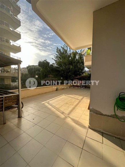 Inexpensive furnished apartment 1+1, on an area of 55 m2, in a building built in 2010, in the center of Mahmutlar district-id-6649-photo-11