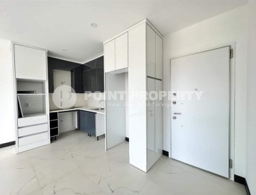 Небольшая новая квартира с чистовой отделкой, в комфортабельном жилом комплексе, в 500 метрах от моря-id-6658-фото-2