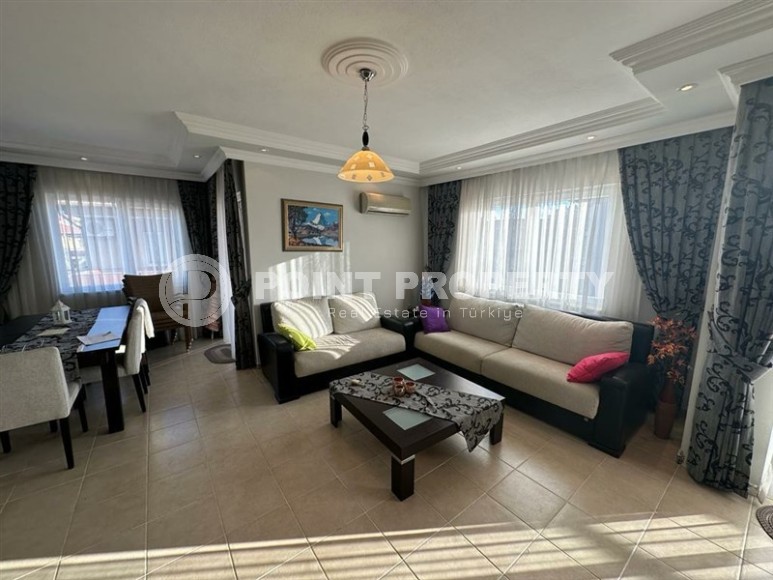 Spacious duplex apartment on the 3rd floor with attic, in a residence with a swimming pool and garden, built in 2015-id-6662-photo-3