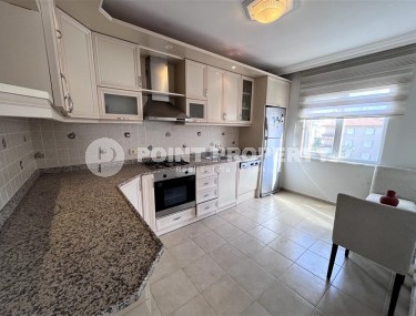 Spacious duplex apartment on the 3rd floor with attic, in a residence with a swimming pool and garden, built in 2015-id-6662-photo-5