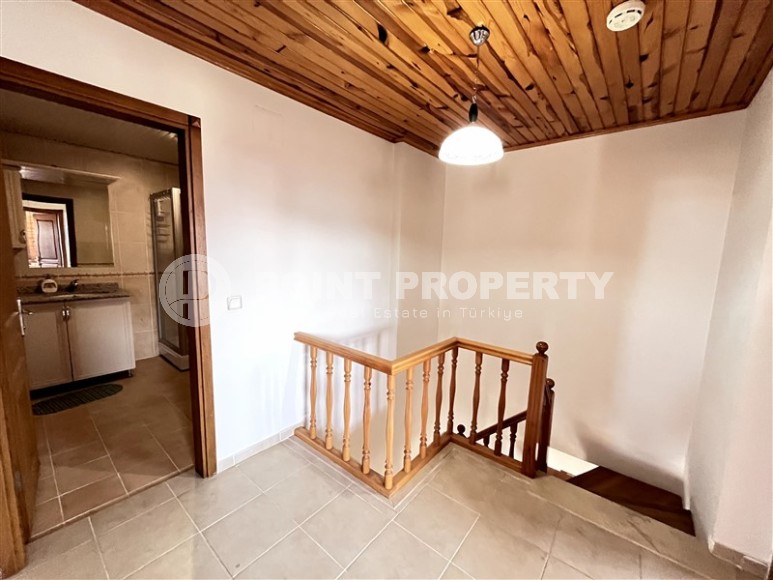 Spacious duplex apartment on the 3rd floor with attic, in a residence with a swimming pool and garden, built in 2015-id-6662-photo-10