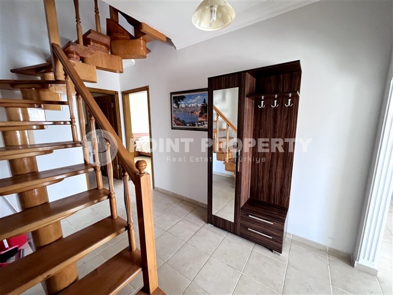 Spacious duplex apartment on the 3rd floor with attic, in a residence with a swimming pool and garden, built in 2015-id-6662-photo-11