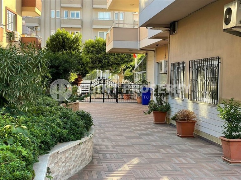 Spacious duplex apartment on the 3rd floor with attic, in a residence with a swimming pool and garden, built in 2015-id-6662-photo-22