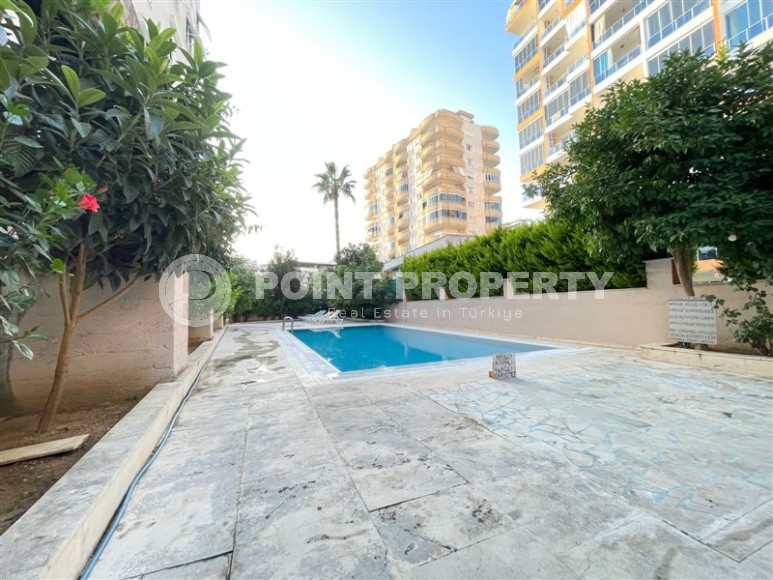 Comfortable apartment with furniture and household appliances, 650 meters from the sea, in the center of Mahmutlar-id-6663-photo-10