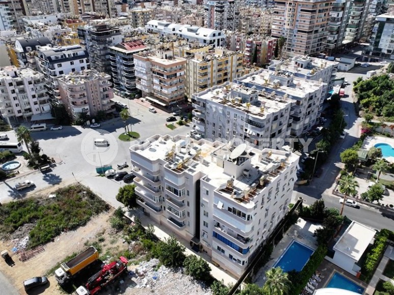 Comfortable apartment with furniture and household appliances, 650 meters from the sea, in the center of Mahmutlar-id-6663-photo-13