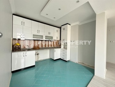 Advantageous offer - inexpensive, spacious apartment 150 meters from the sea, in the very center of Mahmutlar-id-6665-photo-4