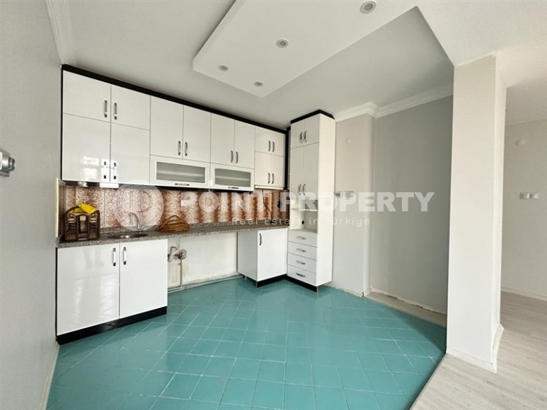 Advantageous offer - inexpensive, spacious apartment 150 meters from the sea, in the very center of Mahmutlar-id-6665-photo-4