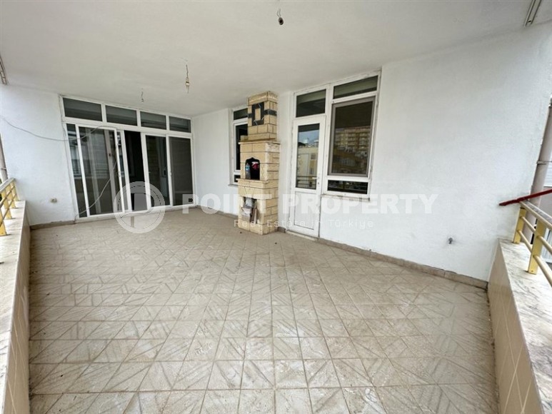 Advantageous offer - inexpensive, spacious apartment 150 meters from the sea, in the very center of Mahmutlar-id-6665-photo-11