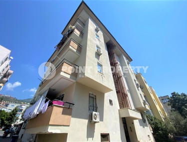 Furnished penthouse 4+1, 170m², in the very center of Alanya, 150 meters from Kuykubat beach-id-1523-photo-3