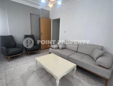 Comfortable apartment with furniture and household appliances, on the 2nd floor, in the center of the popular area of Alanya - Mahmutlar-id-6667-photo-1