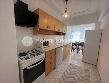 Comfortable apartment with furniture and household appliances, on the 2nd floor, in the center of the popular area of Alanya - Mahmutlar-id-6667-photo-3