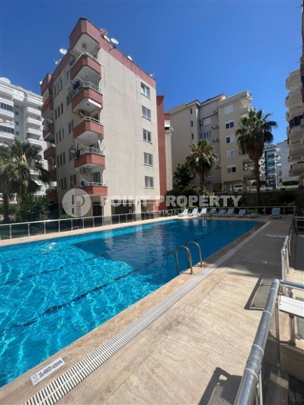 Comfortable apartment with furniture and household appliances, on the 2nd floor, in the center of the popular area of Alanya - Mahmutlar-id-6667-photo-11